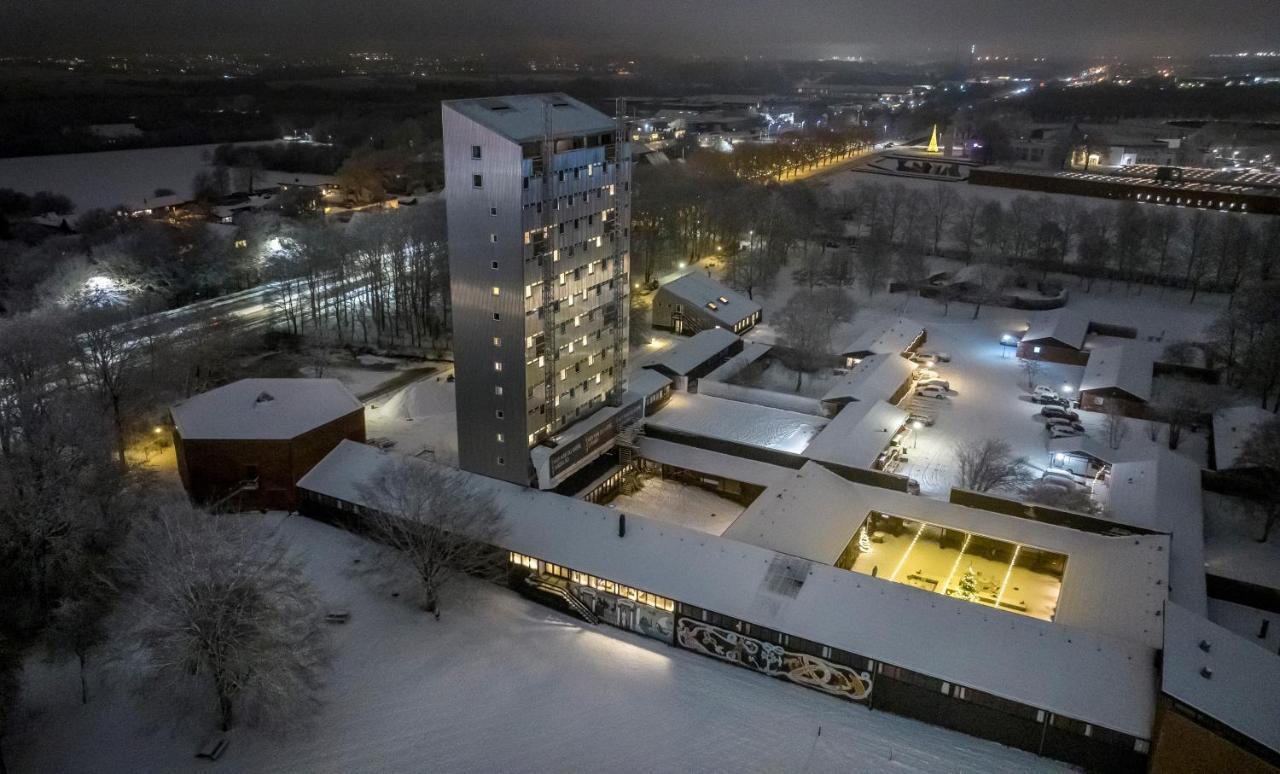 Hojhuset Kulturhotel 헤르닝 외부 사진