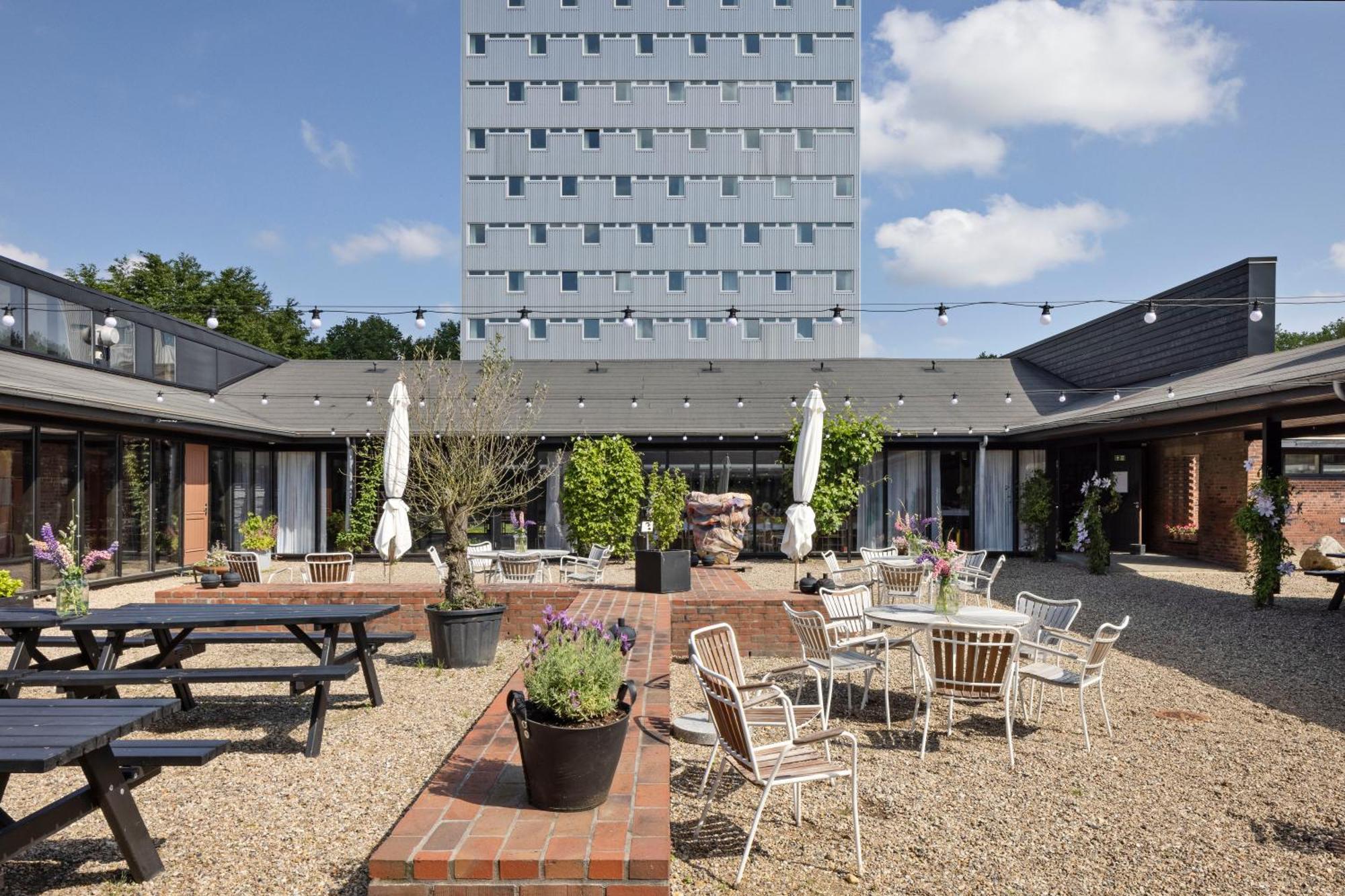 Hojhuset Kulturhotel 헤르닝 외부 사진